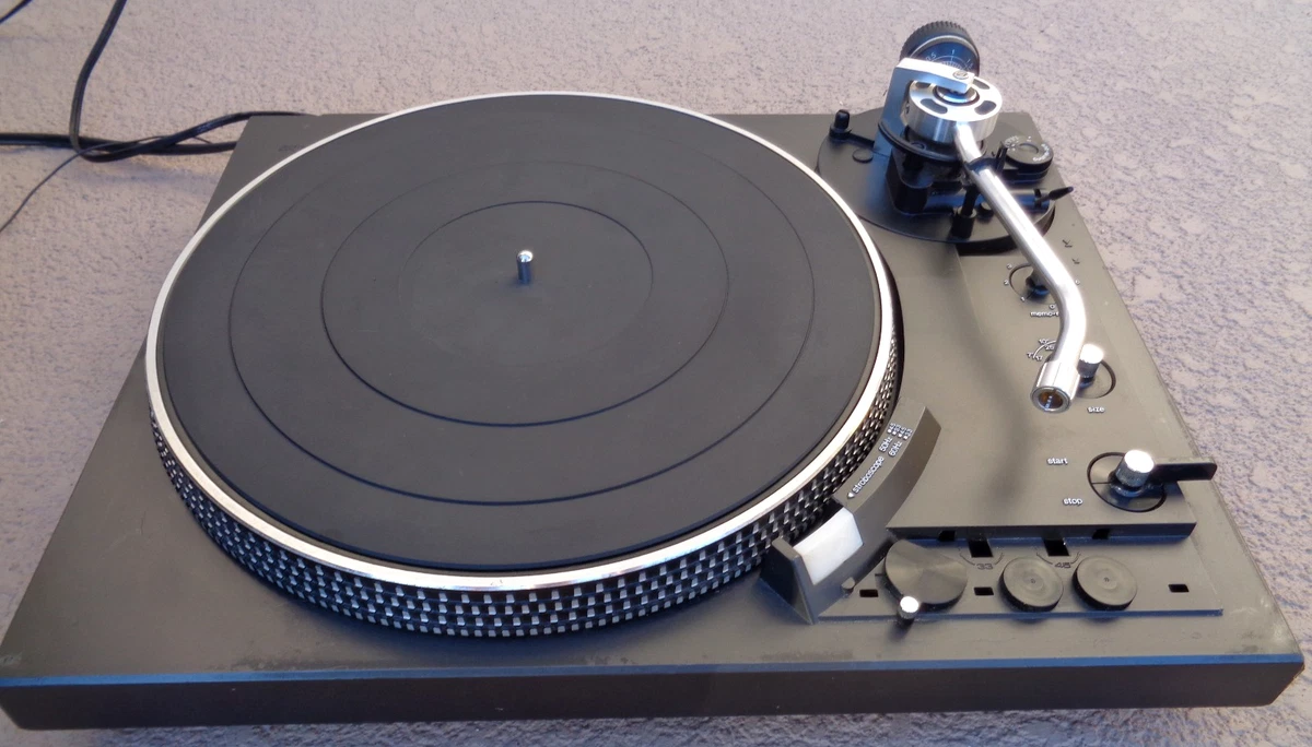 Technics「SL-1900」ダイレクトドライブ・ターンテーブル Technics「SL
