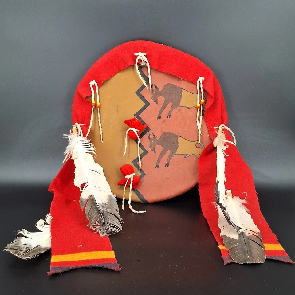Escudo de cuero pintado ceremonial nativo americano 14" 1994 Foto 2 de 4