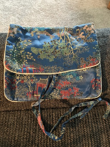 Vintage Blue Design Hanky/Cosmetic/Jewelry Bag With Zippers