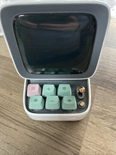 Divoom Ditoo Pro Retro Pixel Art Bluetooth Speaker 15 Watt White Green/s