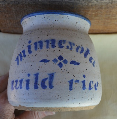 Minnesota Wild Rice Pottery Honey Crock Jar Wood Lid & Dipper Signed Lana Lorna? - Picture 6 of 23