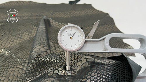 METALLIC PEWTER DISTRESSED SNAKE PRINT On Goat leather 2 skins 11sqf 1.0mm B9818 - Picture 5 of 7