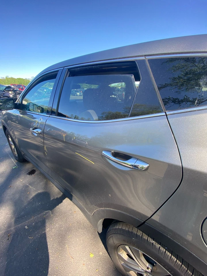 Used Rear Left Door Assembly Rear Side fits: 2015 Hyundai Santa fe electric priv Foto 2 de 4