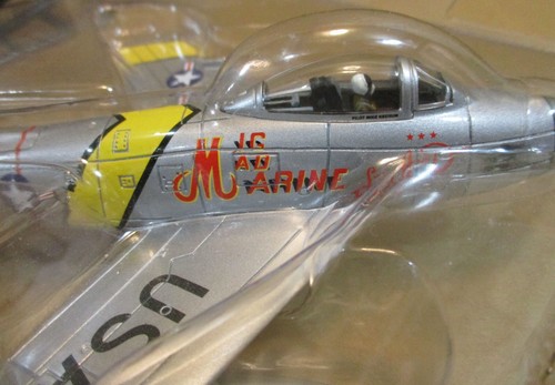 Matchbox Dinky F-86F Sabre Mig Mad Marine USAF N. America Aircraft Die-Cast 1:72 - Picture 13 of 24