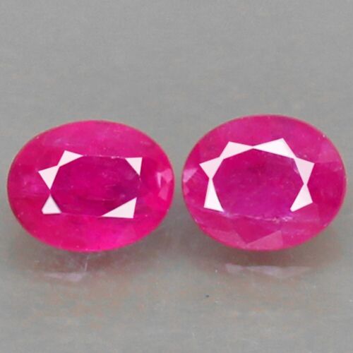 0.74ct.PURPLISH PINK RUBY NORMAL HEATED NATURAL OVAL SHAPE PAIR - Photo 1/5