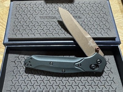 Benchmade 940FE-2601 Osborne S90V Reverse Tanto PVD FDE Blade Taiga Green Alum