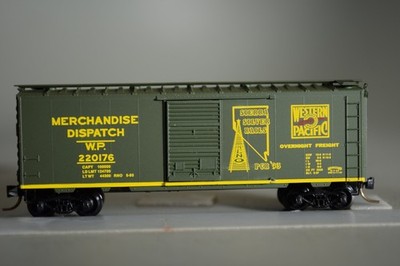 5599 N Scale Micro-Trains  40' BOX CAR WP WESTERN PACIFIC MECHANDISE DISPATCH