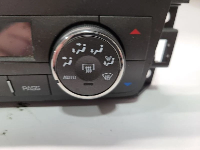 Cadillac SRX 2008 2009 control de temperatura Foto 4 de 4