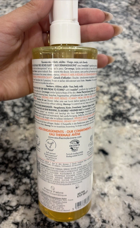 Aceite limpiador reponedor de lípidos Avene XeraCalm A.D 13,5 oz exp. 9-2027 Foto 2 de 3