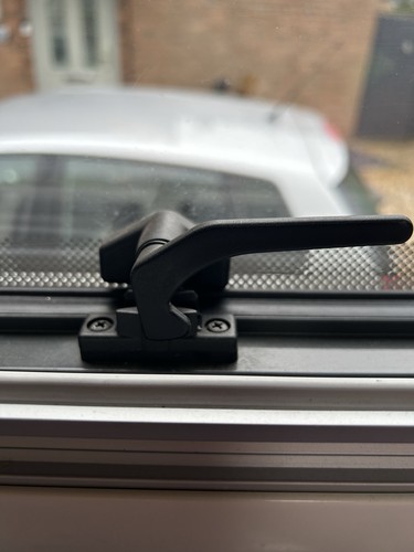 Lock M Out Motorhome Caravan Window Security Locks £5 Each - Picture 3 of 8