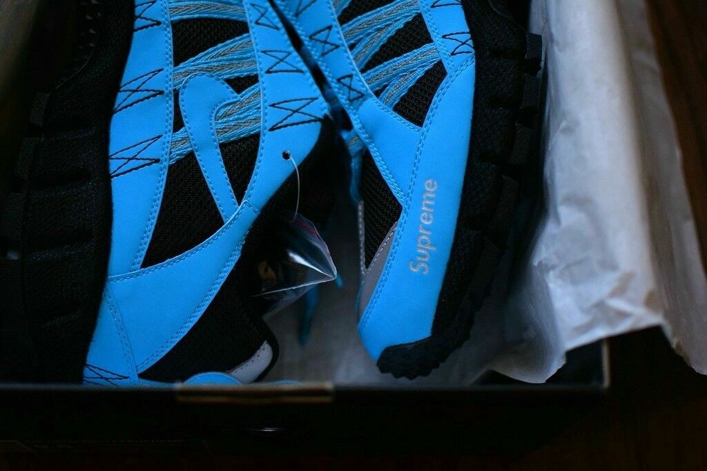Supreme x Air Humara Blue Sneakers Size 9.5 with 3 Supreme