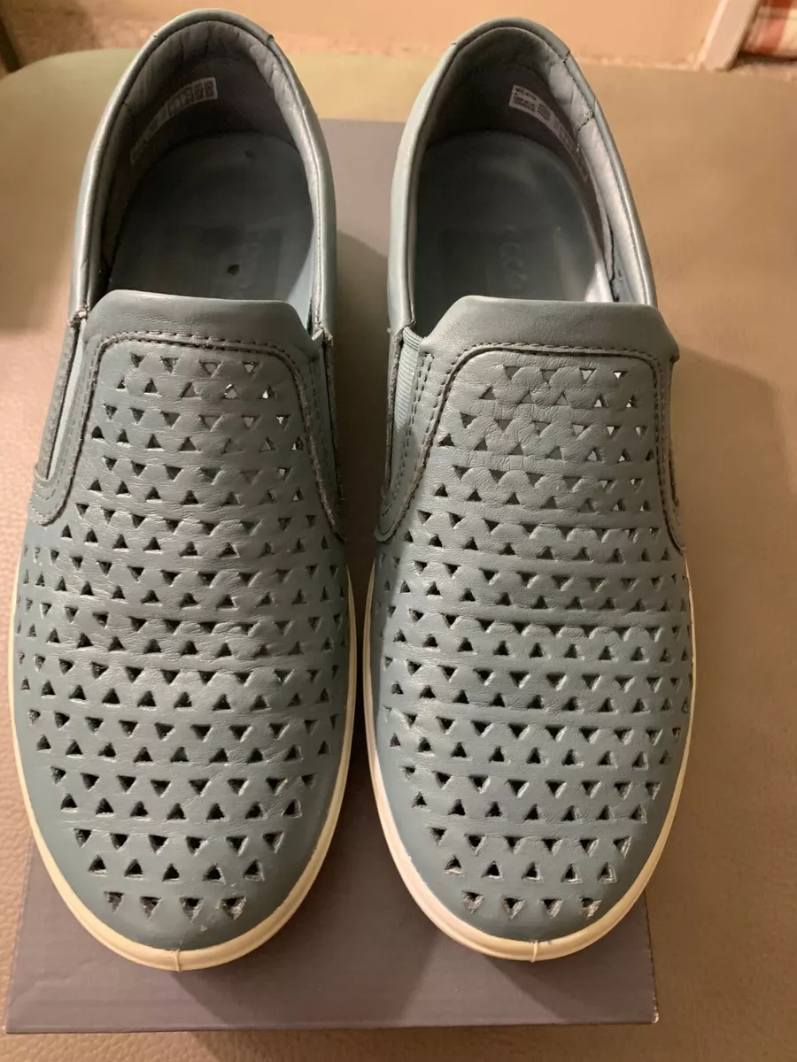 Ecco light hotsell shoes womens blue