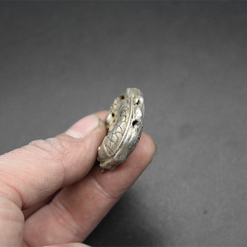 Antique Collection Tibet Silver Fish Pendant Carp Keychain Pendant - Picture 3 of 5