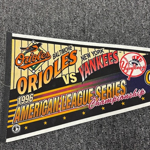 Vintage 1996 MLB ALCS Baltimore Orioles Vs. New York Yankees Pennant Flag - Picture 2 of 5