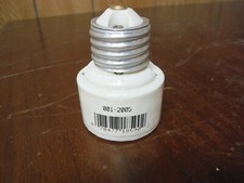 Leviton 2005 Medium Base Glazed Porcelain Lampholder White