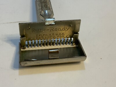 Vintage　Ever Ready 片刃髭剃り　Made in U.S.A. VINTAGE EVER READY SHOVEL HEAD SINGLE BLADE SAFETY RAZOR ORNATE
