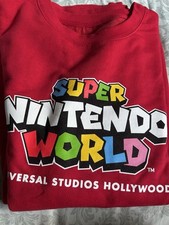 Brand New Super Mario World Crewneck Sweatshirt Universal Studios Exclusive L