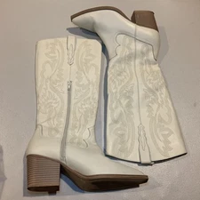 Crown Vintage White Cowboy Boots Women Size 9.5 [L4]