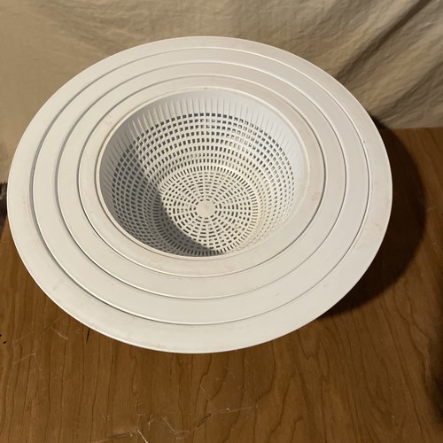 ZURÜCKGENOMMEN The Pampered Chef 6-teiliges verschachteltes Sieb & Schüssel-Set mit Deckel weiß Posten - Bild 10 von 12