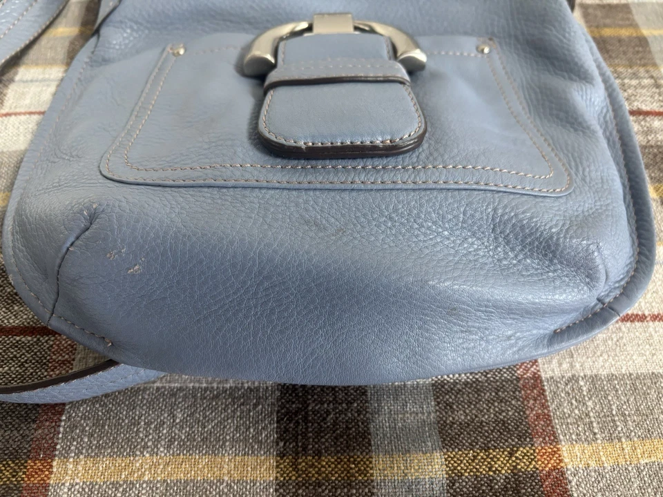 Bandolera B. MAKOWSKY Cuero Guijarro Azul con Hebilla Acento Cartera Bolso Foto 4 de 4