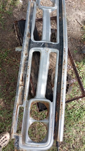 67 GMC 1/2 ton Grill - Picture 2 of 16