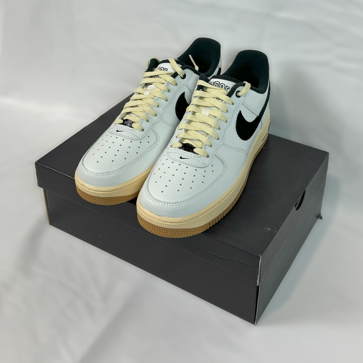 スニーカー NIKE WMNS AIR FORCE 1 '07 LX | DR0148-101 NIKE / ナイキ スニーカー WMNS AIR FORCE 1 '07 LX ウィメンズ