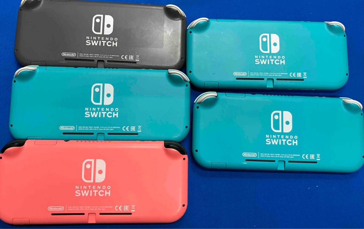 Nintendo Switch Switch oled Junk Nintendo OLED Model Switch with White Joy-Con, 7-inch OLED