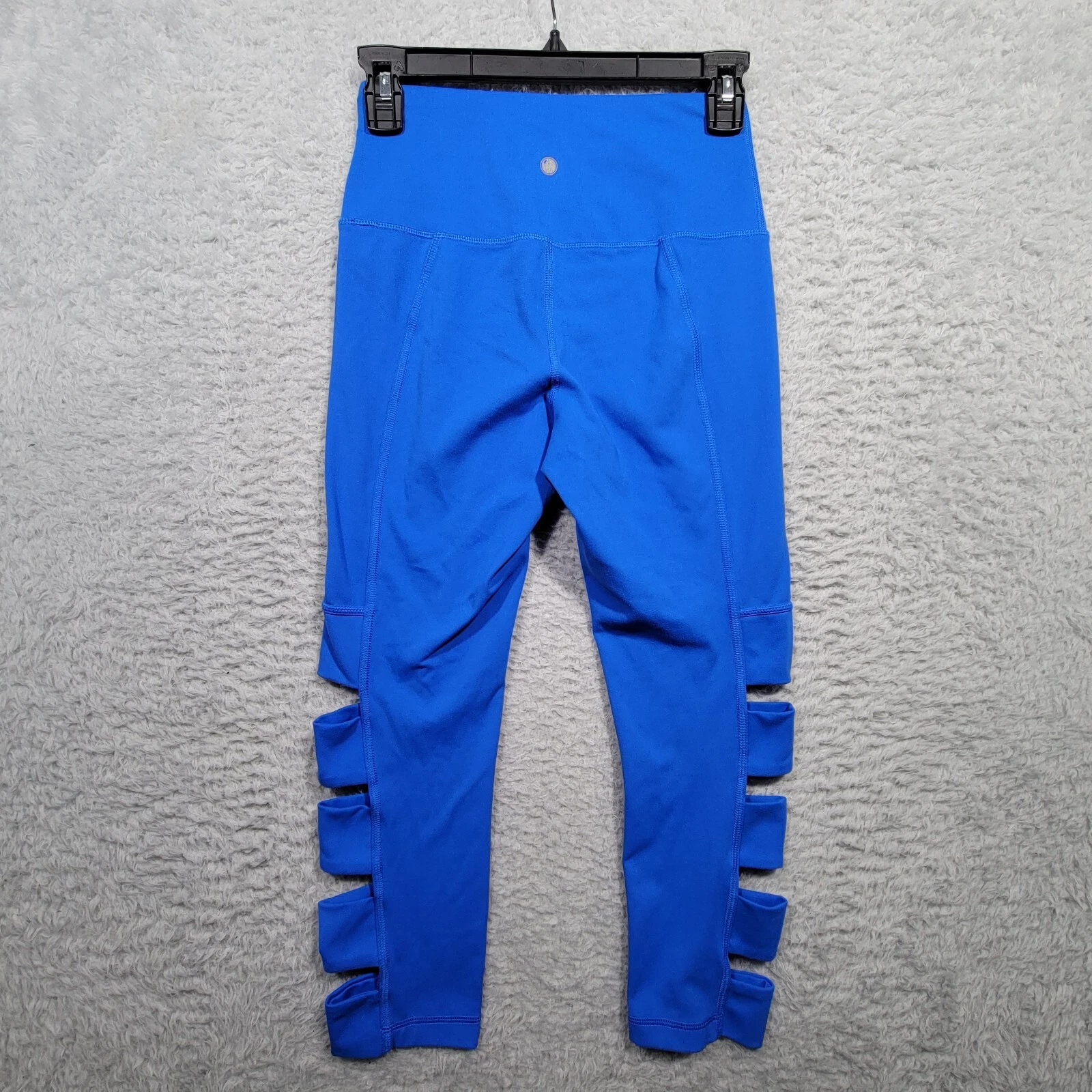 yogalicious cut out capri cropped leggings