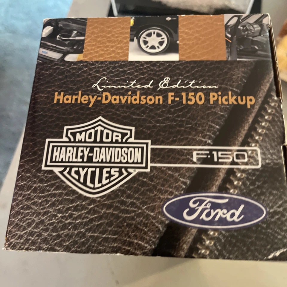 Harley Davidson F-150 Supercrew 2001. ERTL AMERICAN MUSCLE ESCALA 1:18 precintado Foto 3 de 3