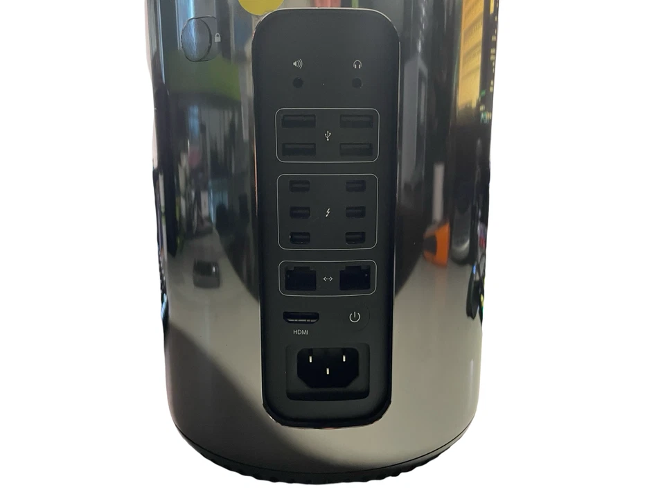 APPLE MAC PRO A1481 XEON 6-CORE 3.5GHz 1TB/16GB MAC OS 12.7.6 AMD FIRE PRO*SE - Image 2 of 2