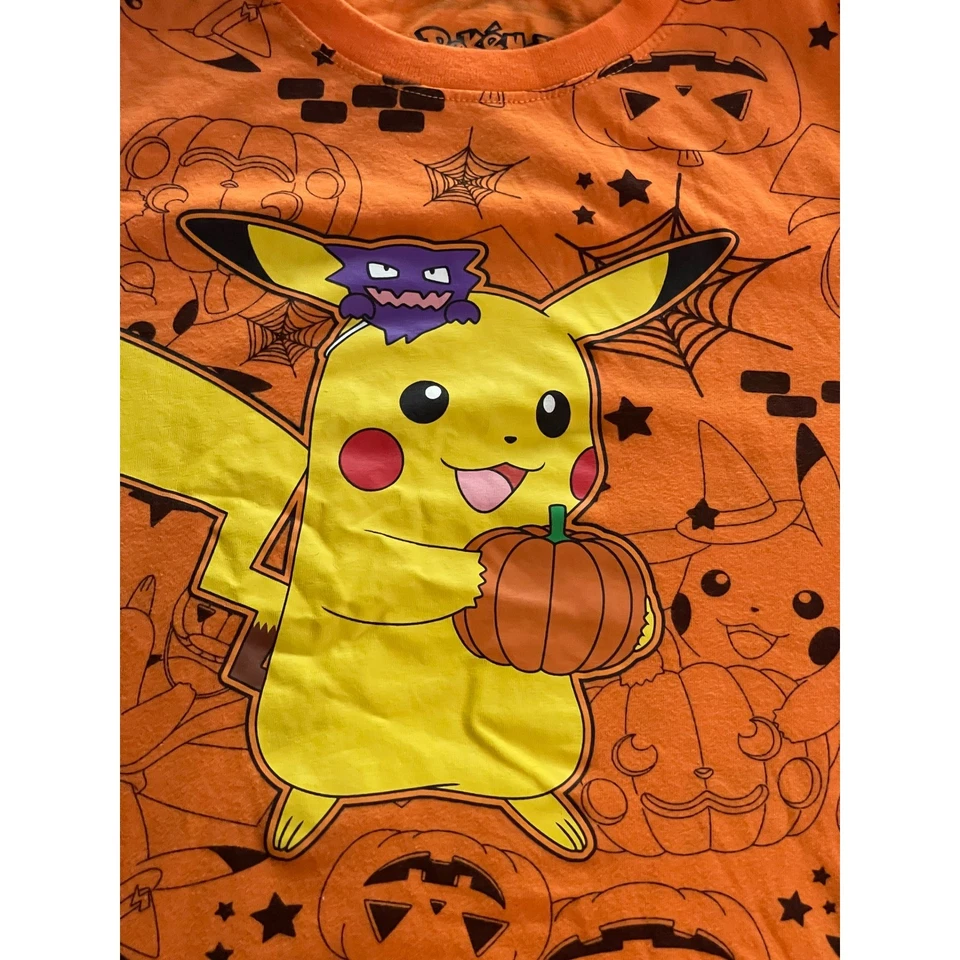 Camiseta de manga corta de Halloween naranja calabaza Pokemon Pikachu para niños talla M usada Foto 2 de 4