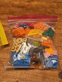 LEGO Boost: Creative Toolbox (17101)