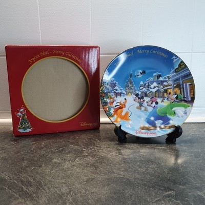Disneyland Paris Porzellan Teller Merry Christmas in OVP Mickey Maus Goofy Pluto