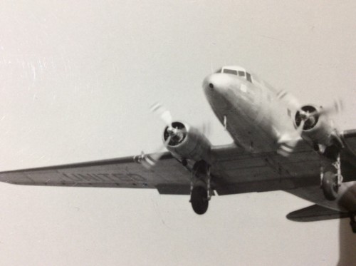 Douglas DC-3A Passagierflugzeug Transportflugzeug Flugzeug Foto #628 - Bild 3 von 5