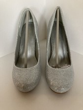 Dream Pairs Women's Size 5 Elegant Silver Slip On Pumps - 3" Stilettos - NWB 