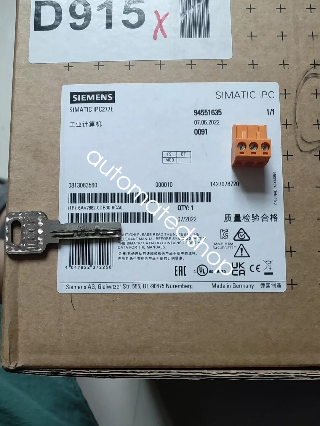 1pcs new SIEMENS touch screen 6AV7882-0DB30-6CA0 via FedEx or DHL