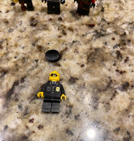 Lego Ninjago # 70591 Kryptarium Prison Breakout 2016 Mini Figs Kai Captain Soto