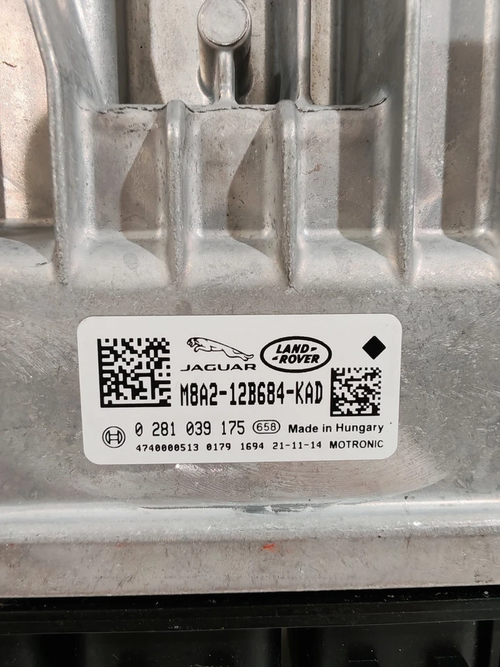 Centralina Motore ECU BOSCH LAND ROVER 3.0 Diesel Mild-Hybrid - M8A2-12B684-KAD - Immagine 2 di 3