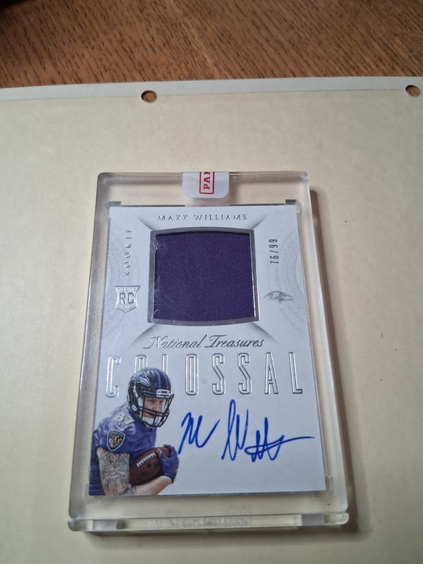 SL 1457/ National Treasures Maxx Williams Card 2015 Panini  sports cards