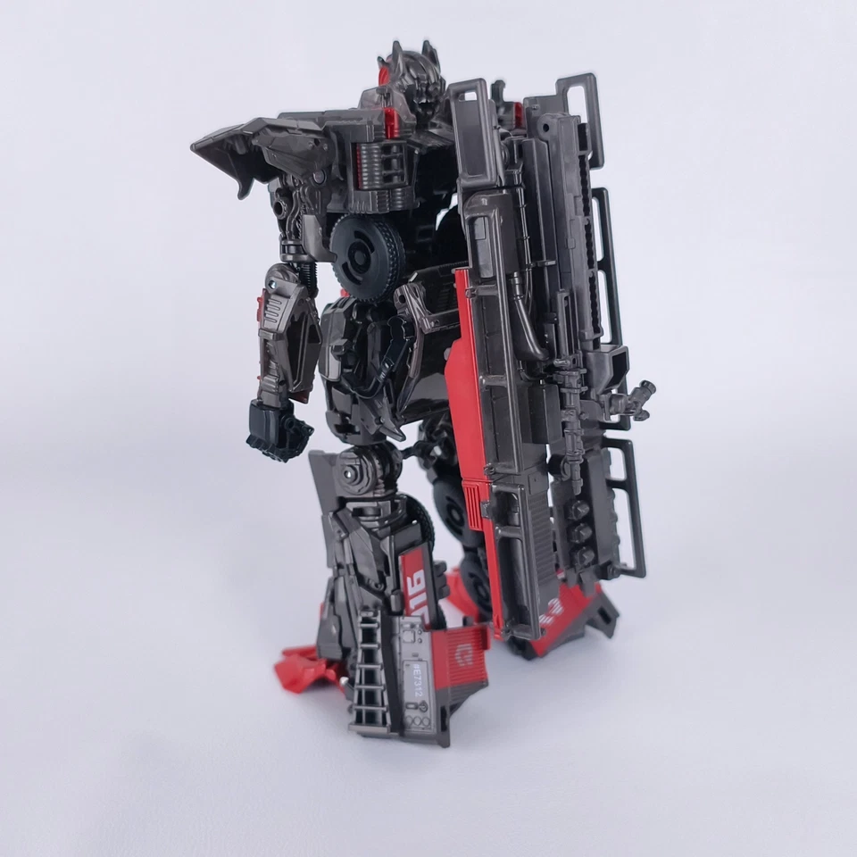 Transformers Sentinel Prime Complete SS-61 Studio Series Voyager Class - Image 3 of 4