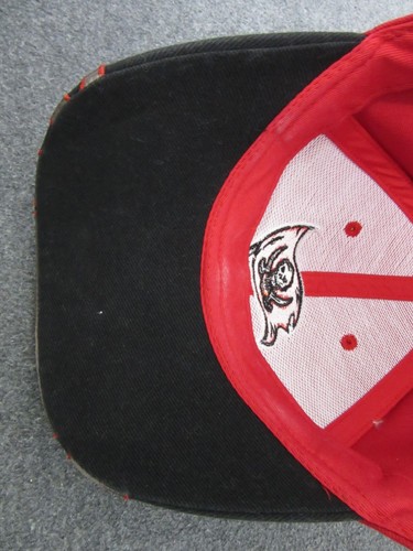 Vintage Reebok Tampa Bay Buccaneers Flames Adjustable Cap Hat Red Black One Size - Picture 9 of 9