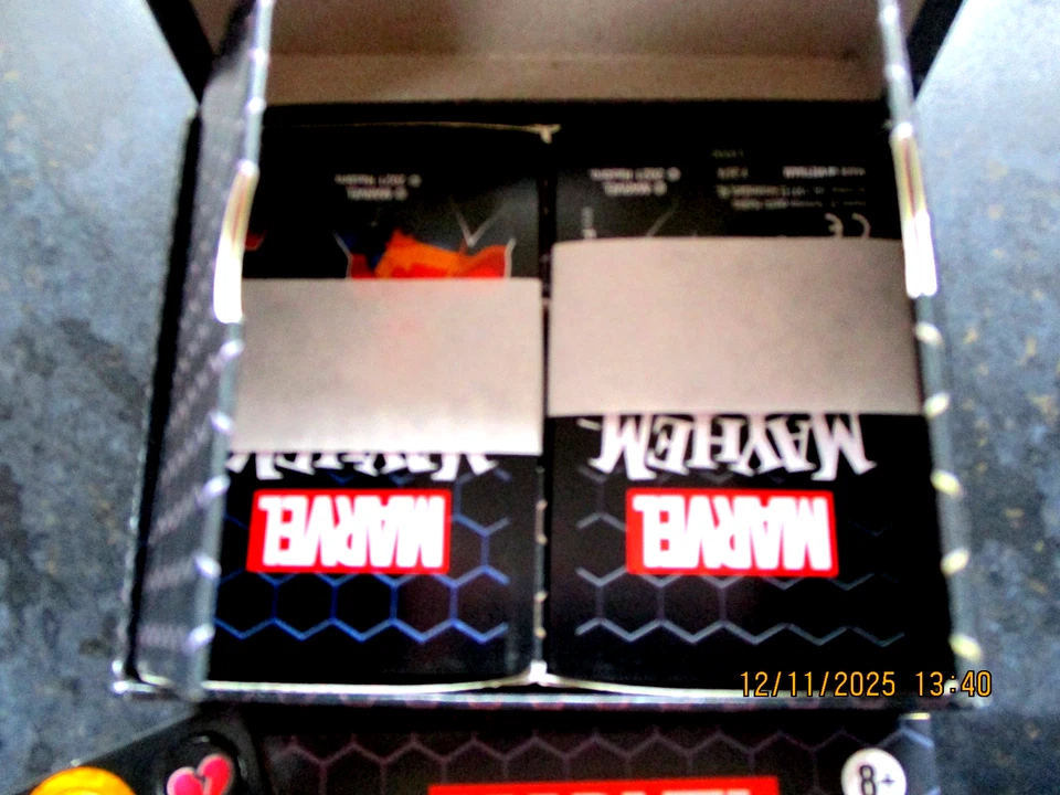 Marvel Mayhem Card Game Ages 8+ Family Game Excellent Condition German lang.   2 - Image 3 of 4