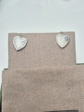 GUCCI Interlocking Enamel Heart Earrings White Beige New with defects 