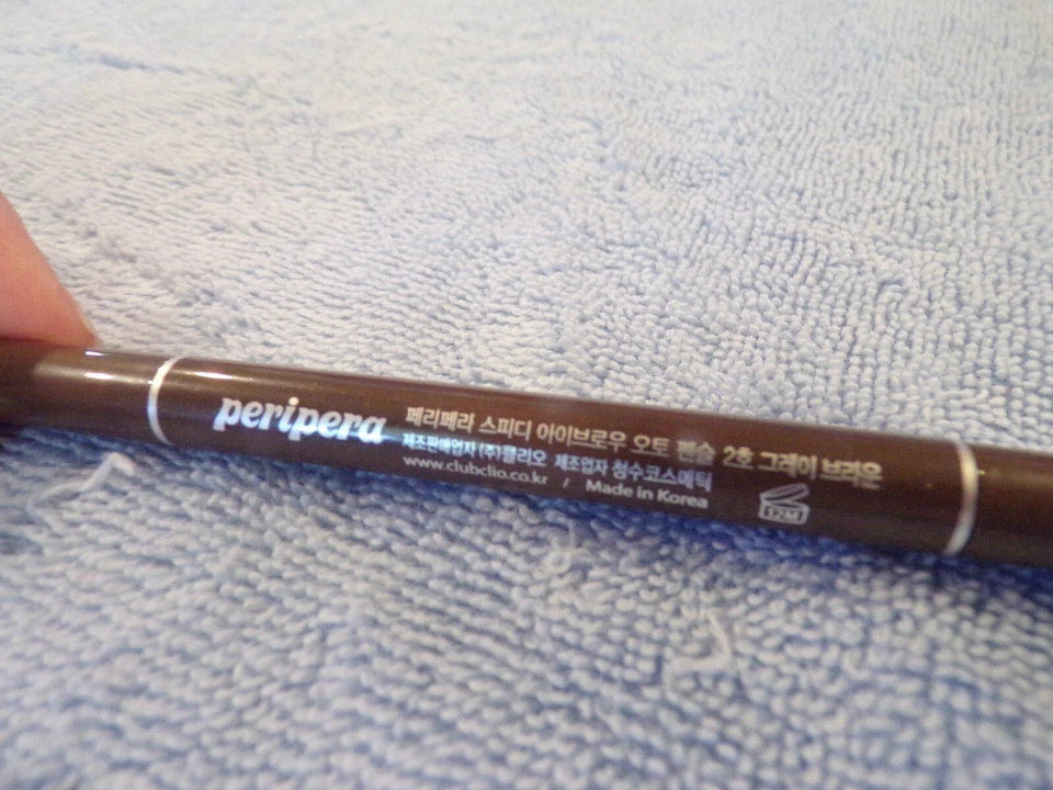 25 NUEVO Lápiz Automático de Cejas Peripera Speed Sellado 2 Gris Marrón .14g Maquillaje Coreano Foto 3 de 4