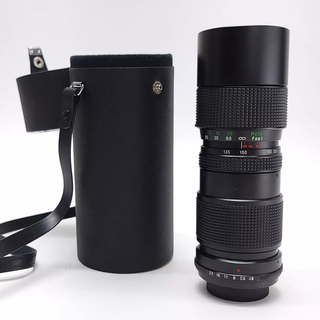 VIVITAR Auto Zoom Lens 85-205MM 1:3.8  Carrying Case Shoulder Strap Vintage