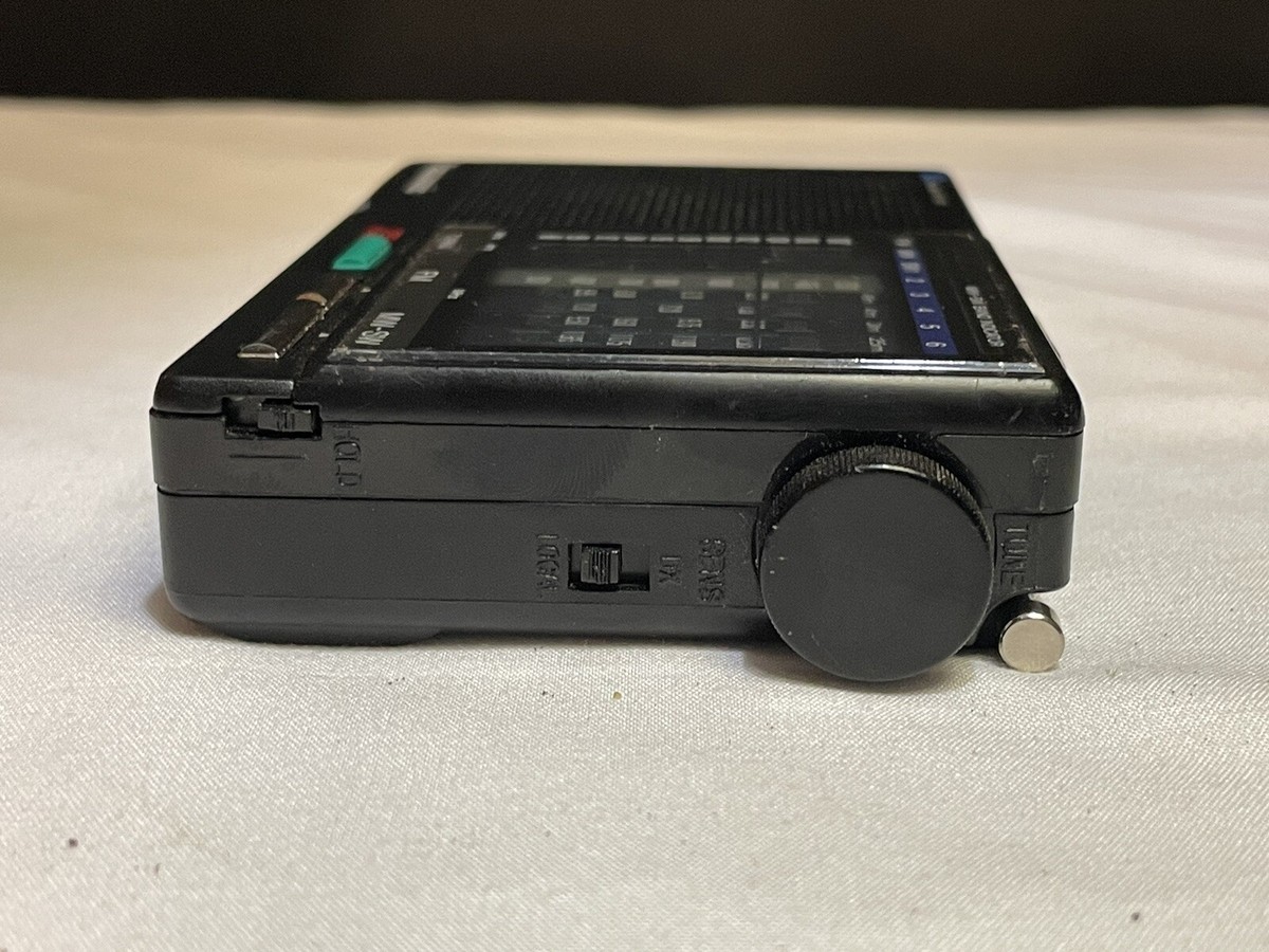 Vintage Panasonic RF-B10 Multi Band FM, SW, MW, Radio Pocket Vintage Panasonic RF-B10 Multi Band FM, SW, MW, Radio Pocket