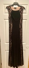 XSCAPE Women's Black Sequined Long Sleeveless Formal Dress - Size 4