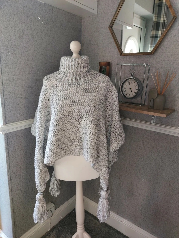 Crochet pattern for Ladies poncho and bobble hat set, shawl, wrap - Image 2 of 4