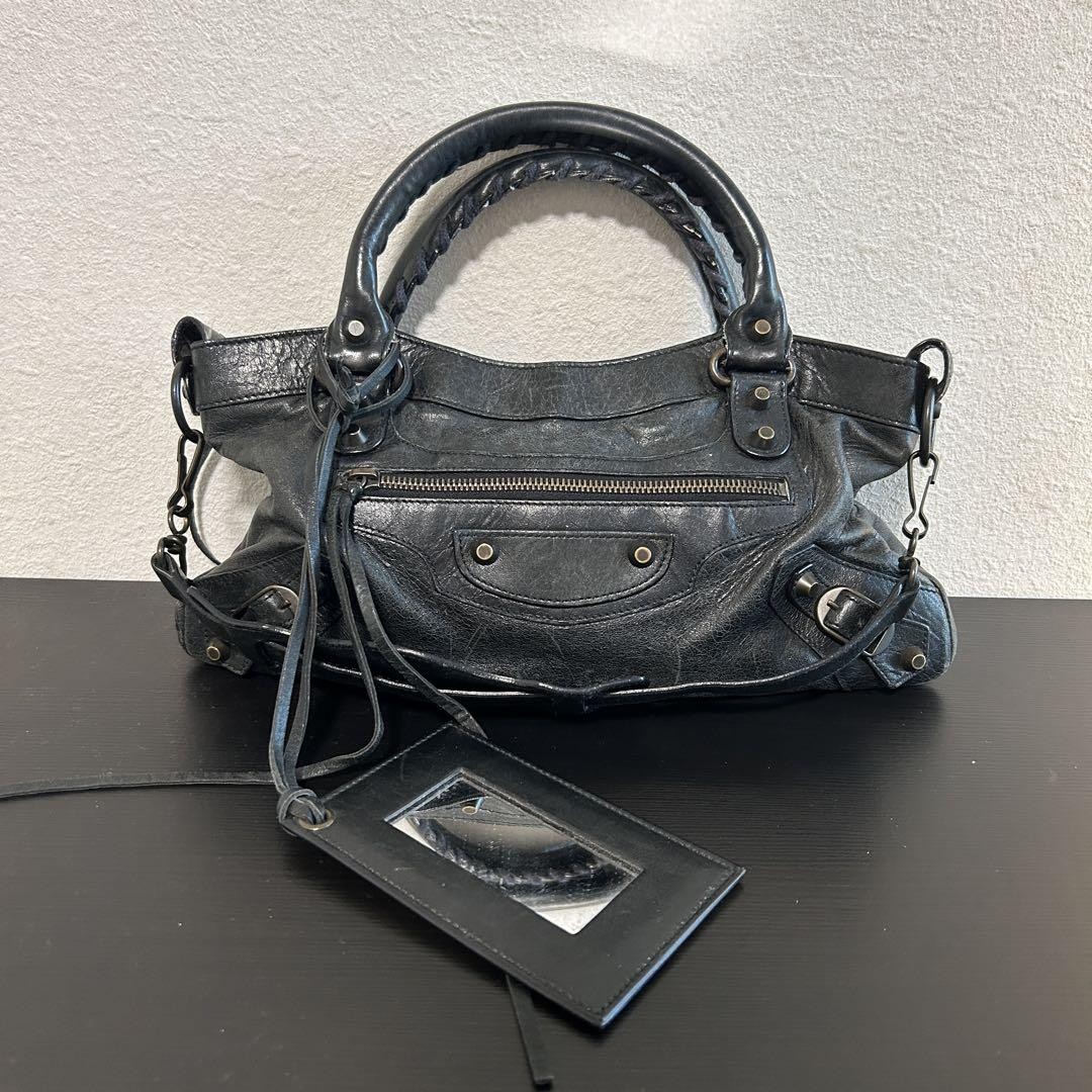 バッグ Balenciaga The First Shoulder Bag Black BALENCIAGA The first Shoulder Handbag leather Black Used
