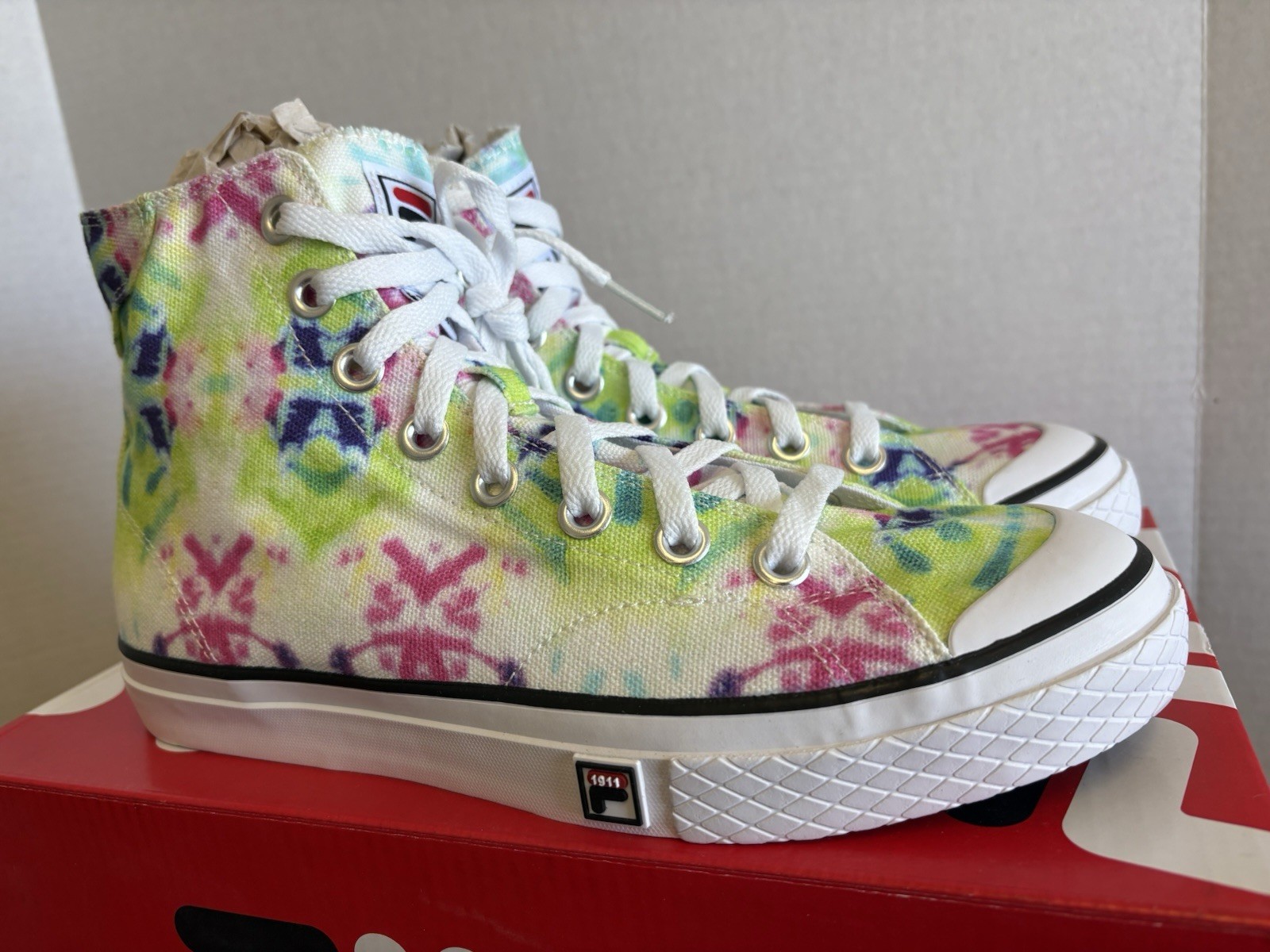 FILA Tarp Hi-Top Tie Dye Zapatos Para Mujer Talla 8.5 Tenis Multicolor Verde Rosa